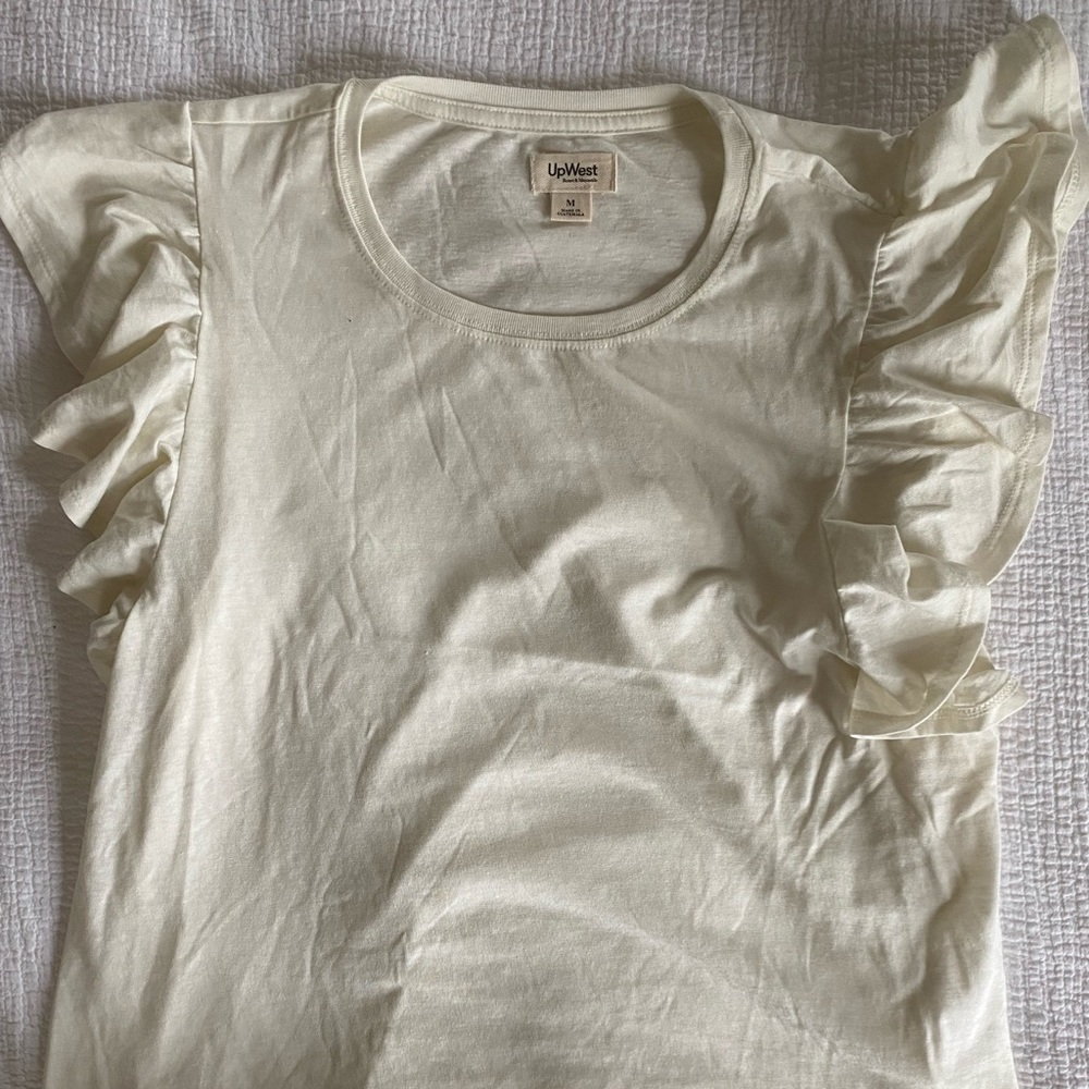 Upwest Flutter Sleeve Tee size M